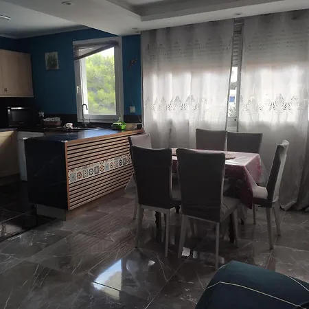 Apartment Spacieux Pres De Collioure